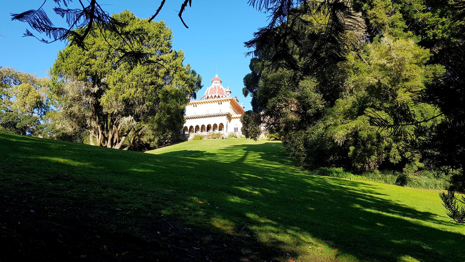 Monserrate Park