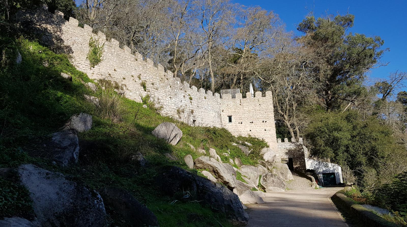 Castelo dos Mouros