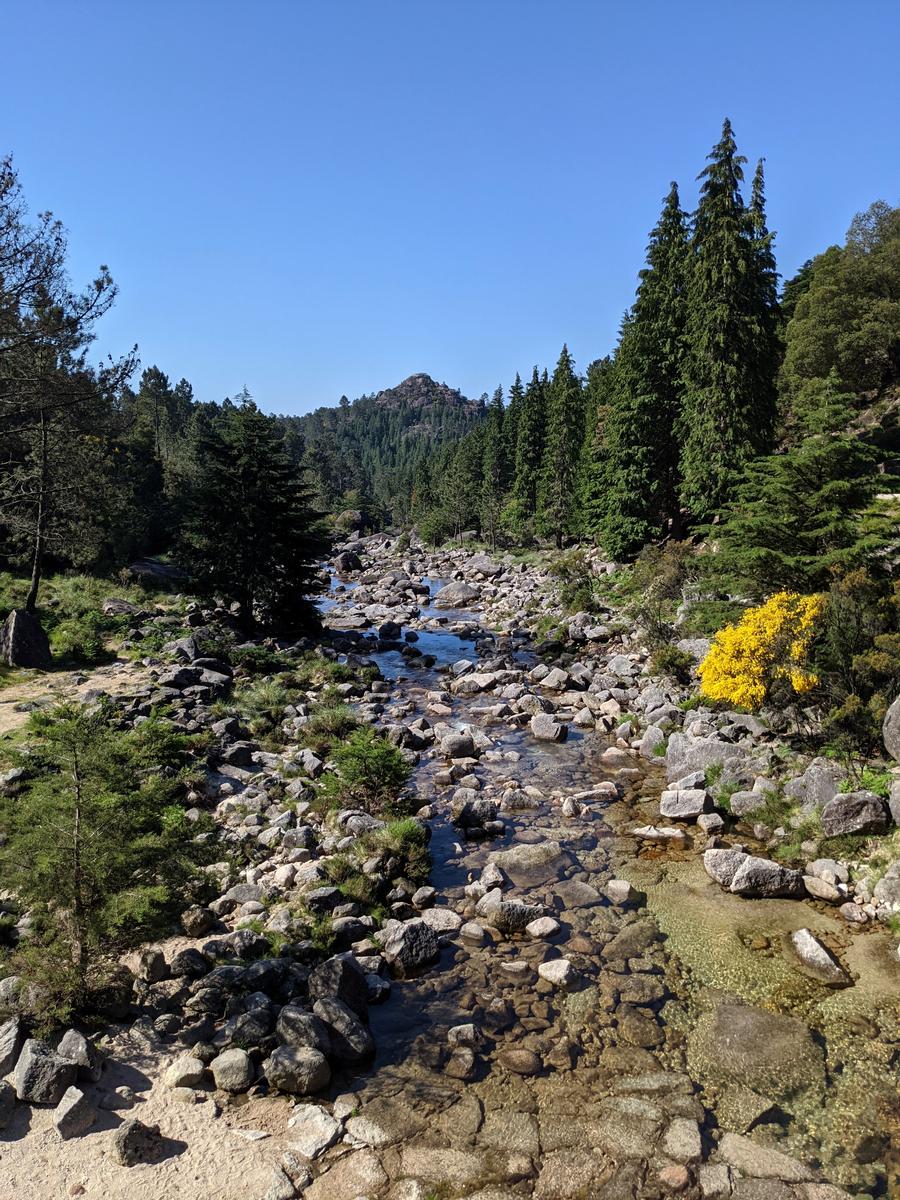 Cascata do Arado Hike