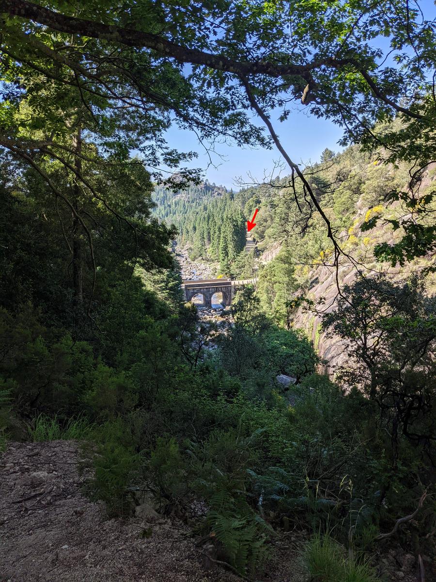 Cascata do Arado Hike
