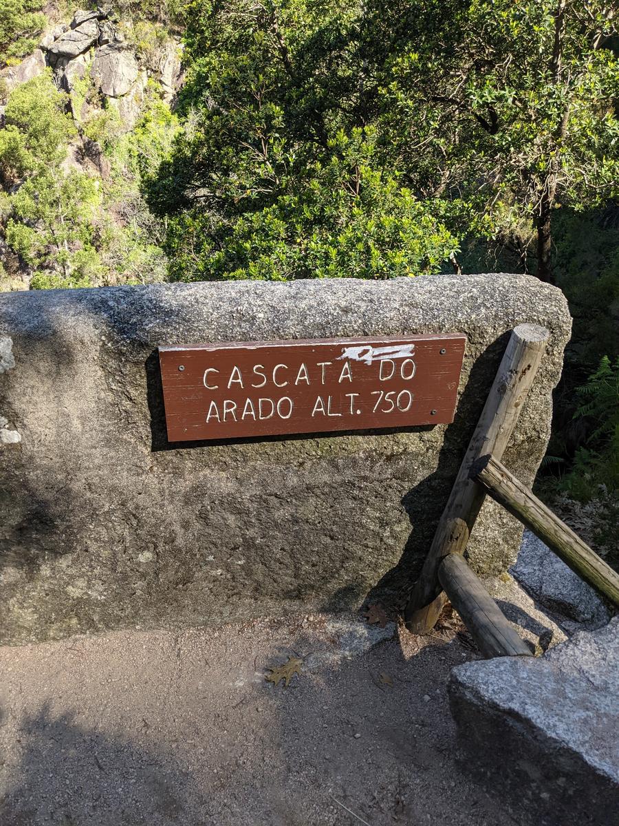 Cascata do Arado Hike