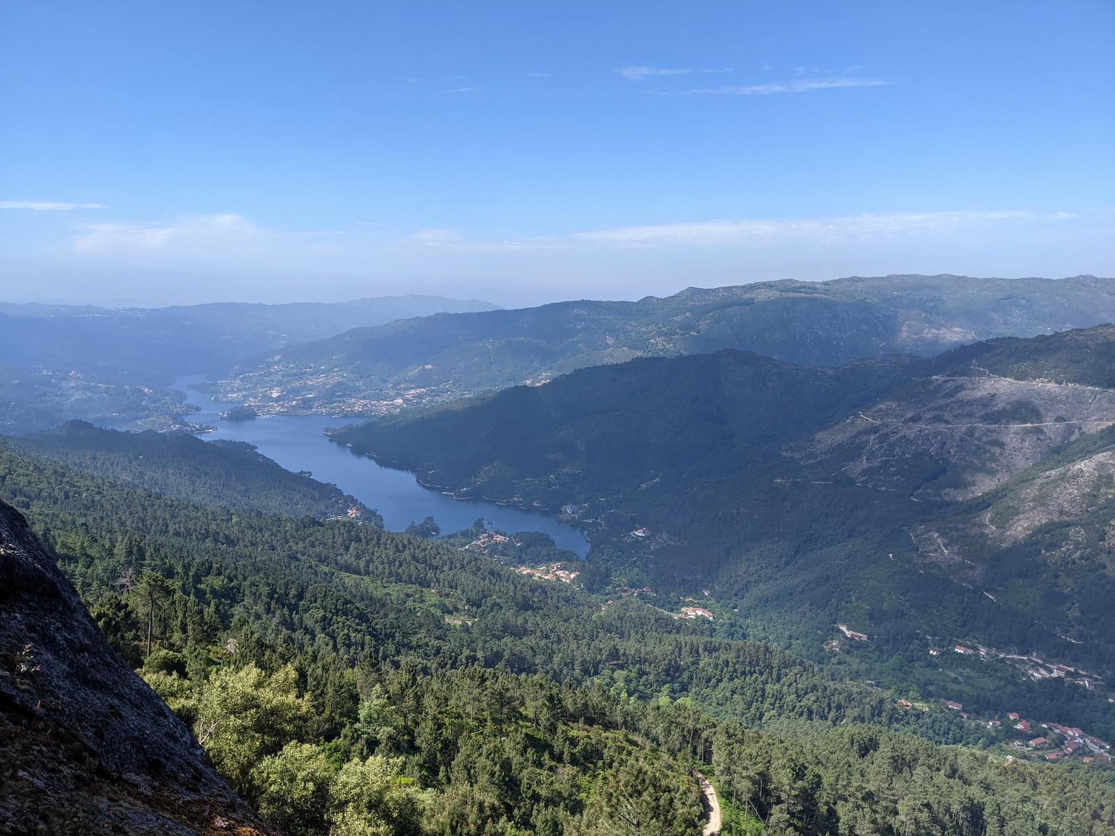 Cascata do Arado Hike