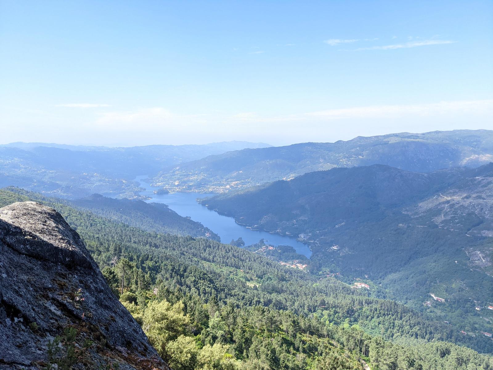 Cascata do Arado Hike